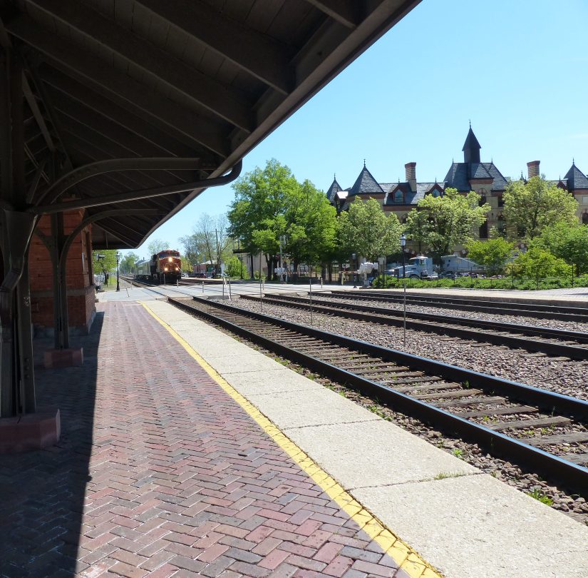 BNSF track measurement cars