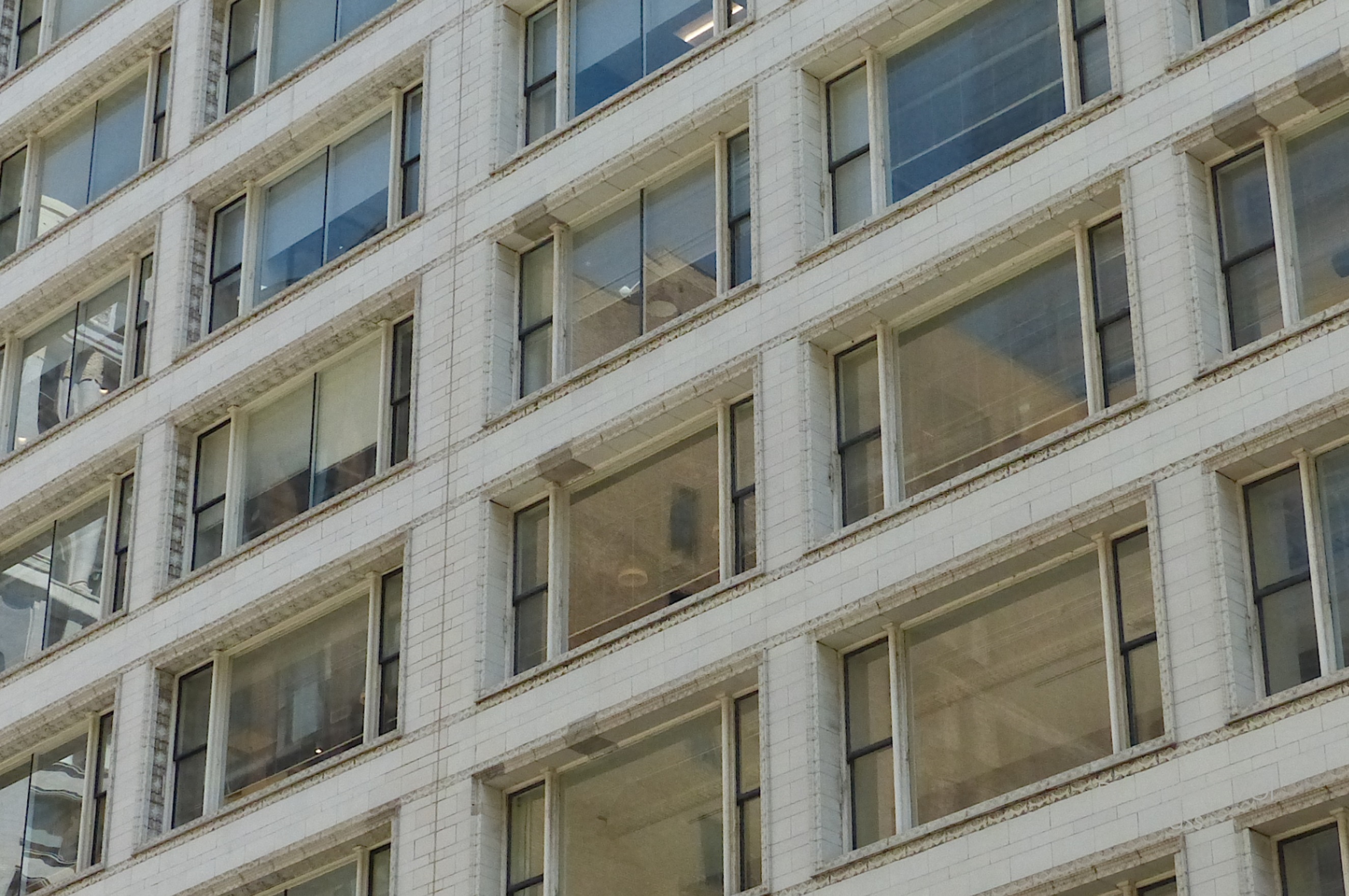 Chicago Windows. Sullivan Center.