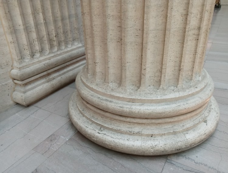 Attic base of a Corinthian Order column