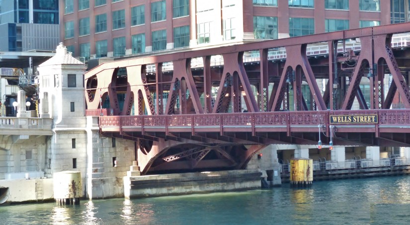 Wells Street Bridge north leaf and bridge tender's house
