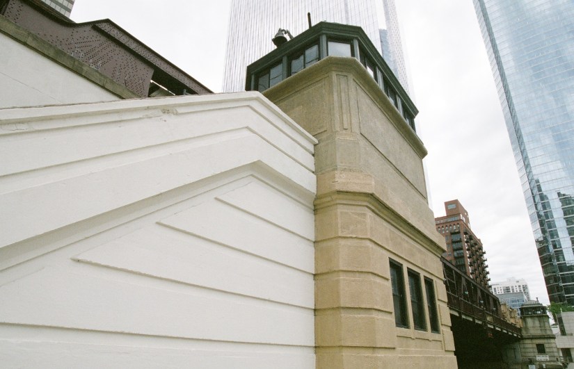 wing wall and bridge house