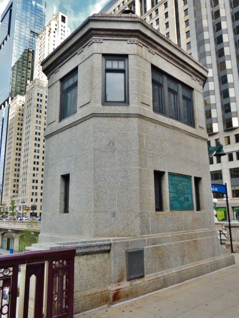 Wells Street Bridge south bridge tender's house