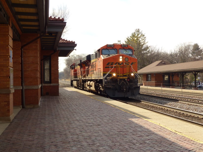 BNSF #5772, GE ES44AC
