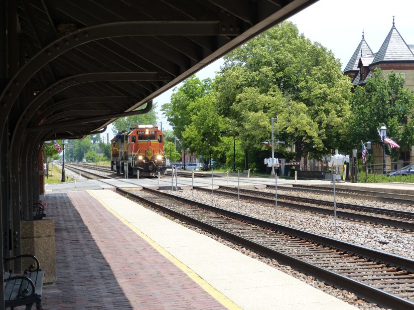 BNSF #2321 in Riverside, Illinois