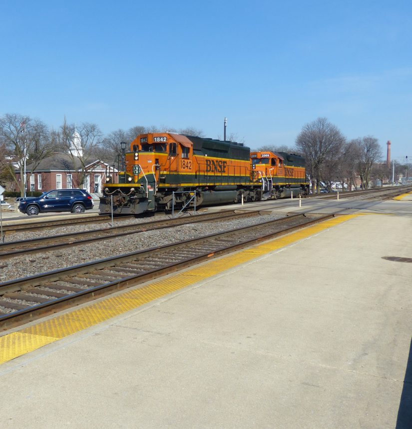 BNSF #1842 and BNSF #2369