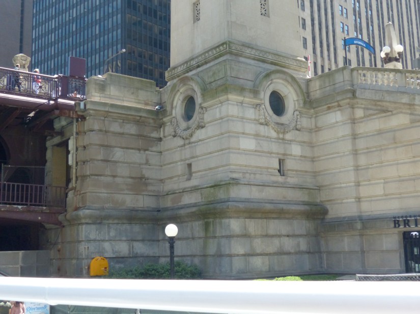 abutment and wing wall of a bascule bridge