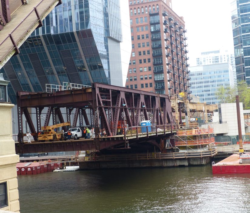 Lake Street Bridge under construction